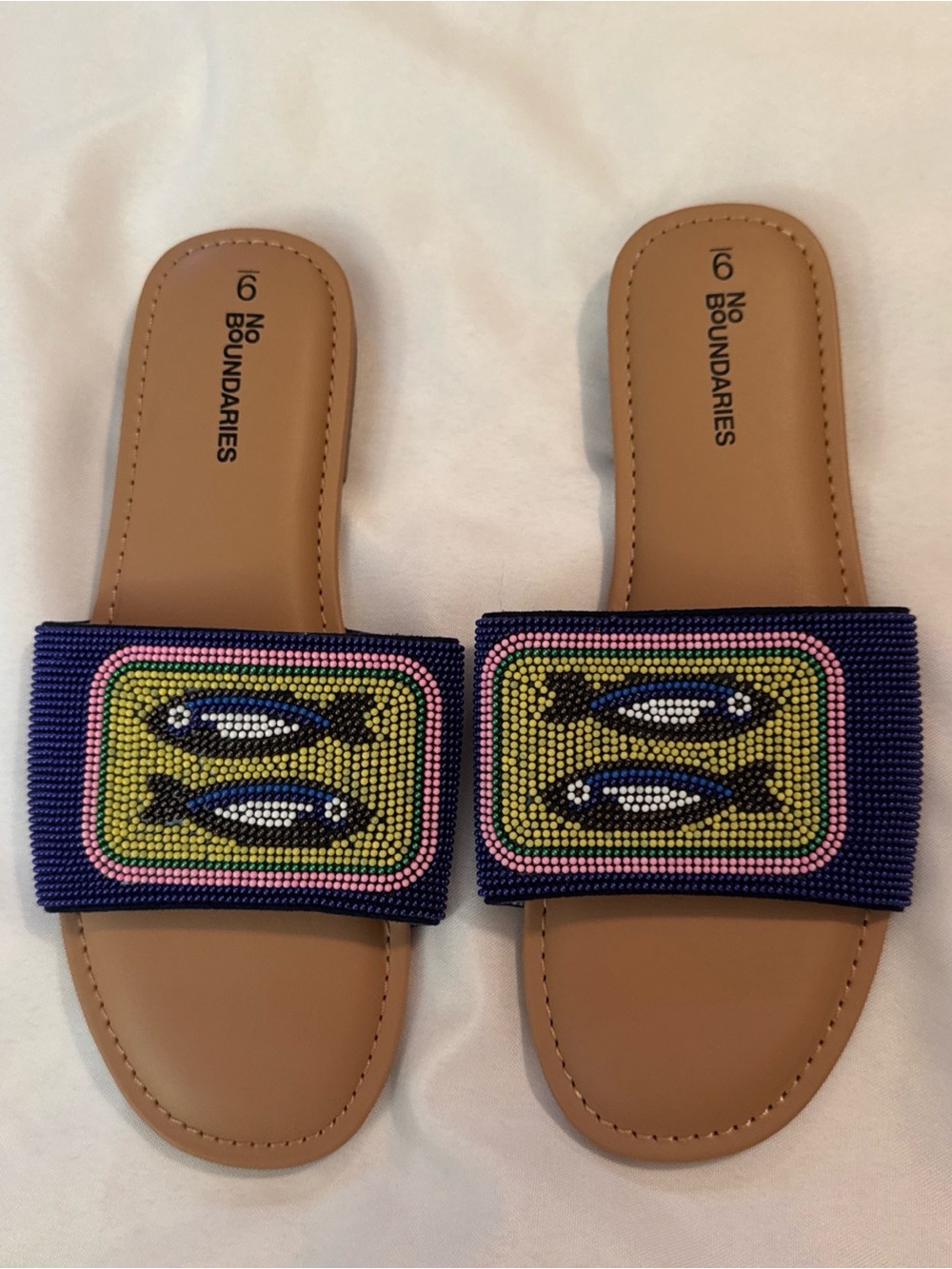 No Boundaries Womens Navy Beaded Fish Slide Sandals